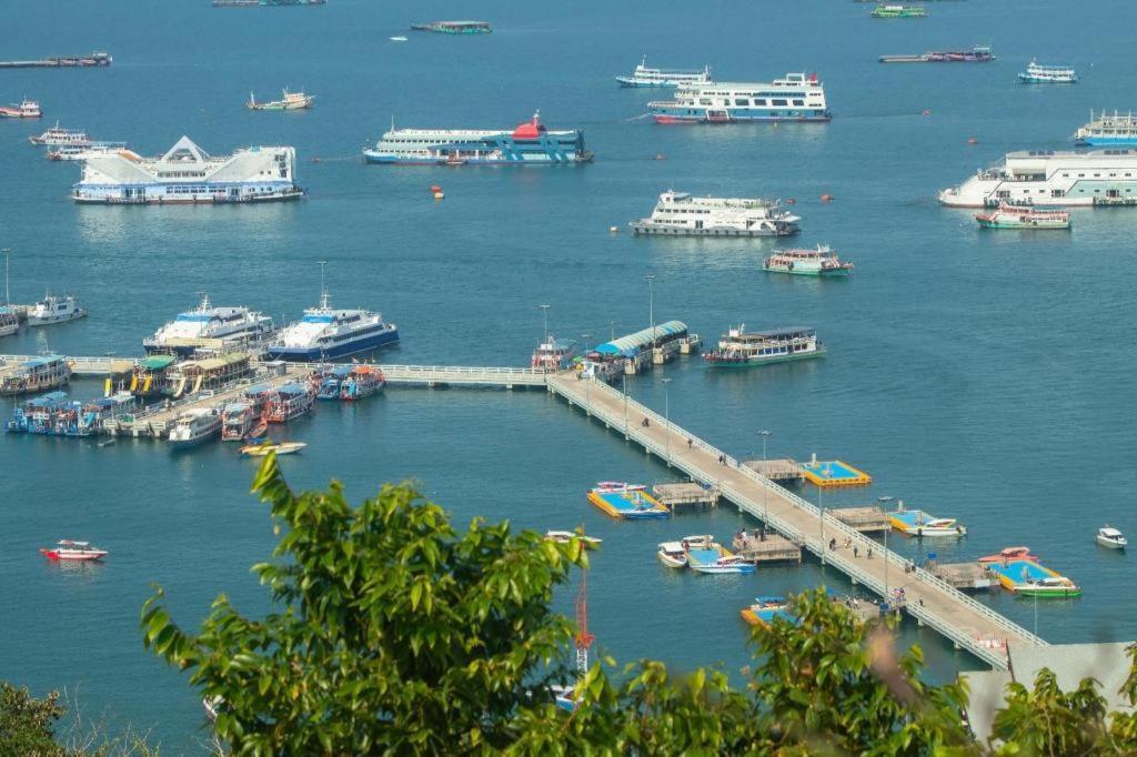 โรงแรมอาร์ คอน แอท สยาม Pattaya ภายนอก รูปภาพ